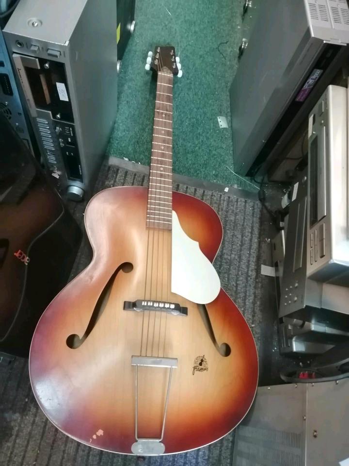 FRAMUS, Jazz-Gitarre, 6 Saiten, guter Zustand, Sammlerstück!!