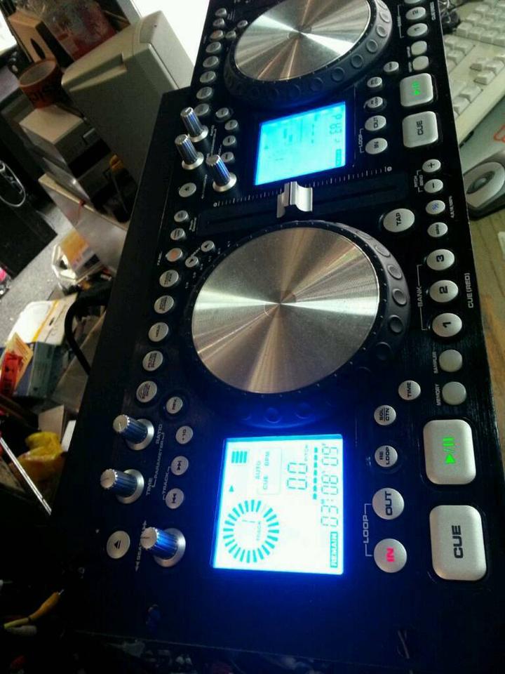 DAP AUDIO 1150 D; Doppel-DJ-CD-Player, etwas DEFEKT!!