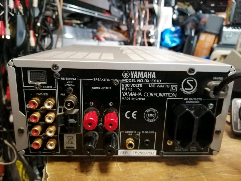 YAMAHA RX-E810, Receiver mit Tuner, Original-Fernbedienung!!