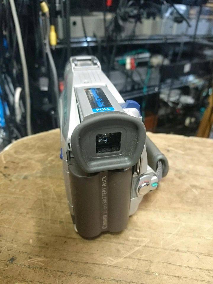 CANON DM-MV425 E, MiniDV-Videocamera mit Zubehör!!!