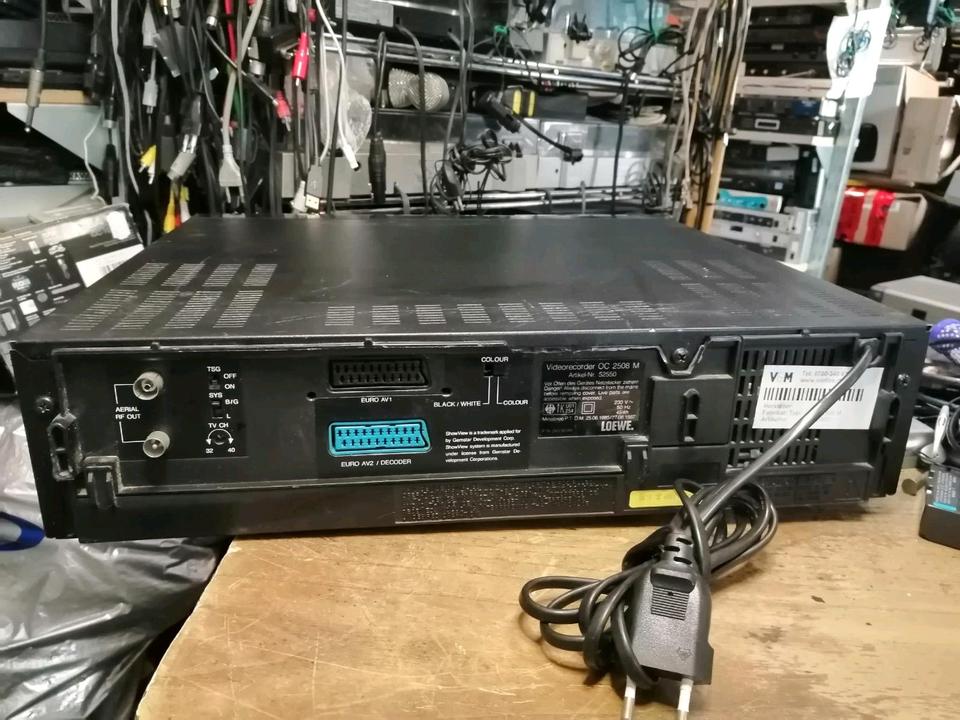 LOEWE Videorecorder OC 2508 M, Hi8 und VHS, DEFEKT!!