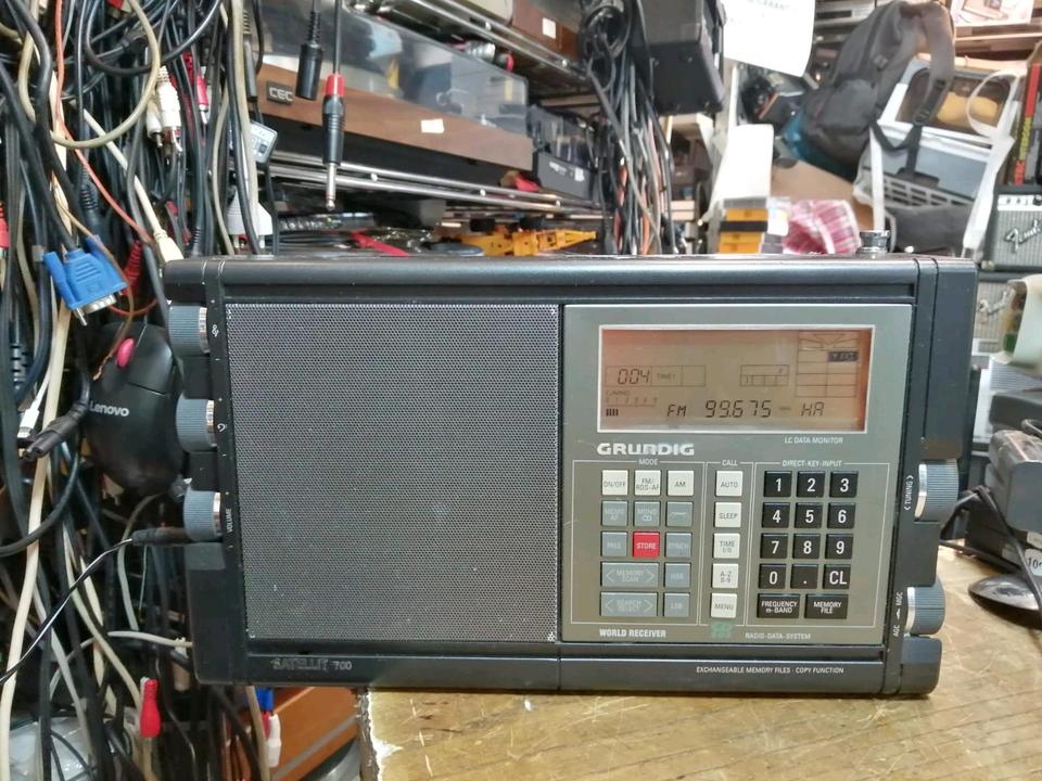 GRUNDIG SATELLIT 700, Radio, guter Zustand!!