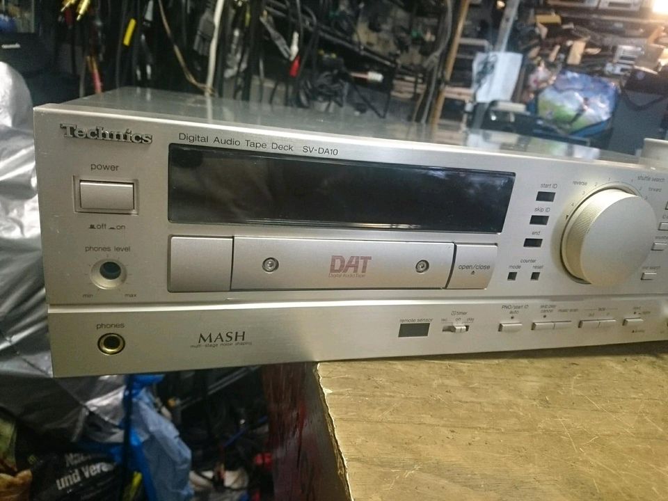 TECHNICS SV-DA10 DAT Recorder, DEFEKT!!!