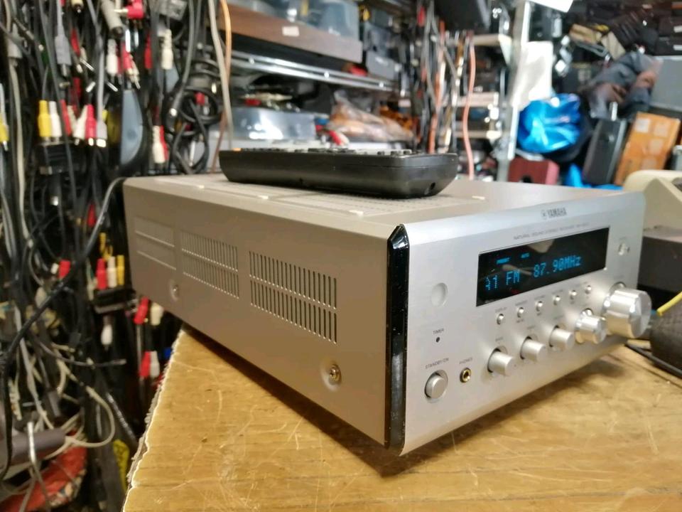 YAMAHA RX-E810, Receiver mit Tuner, Original-Fernbedienung!!
