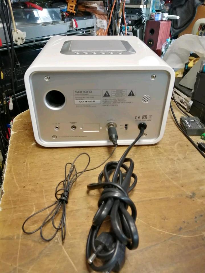 SONORO No.: AU-1100 cubo CD-Radio, etwas DEFEKT!!!