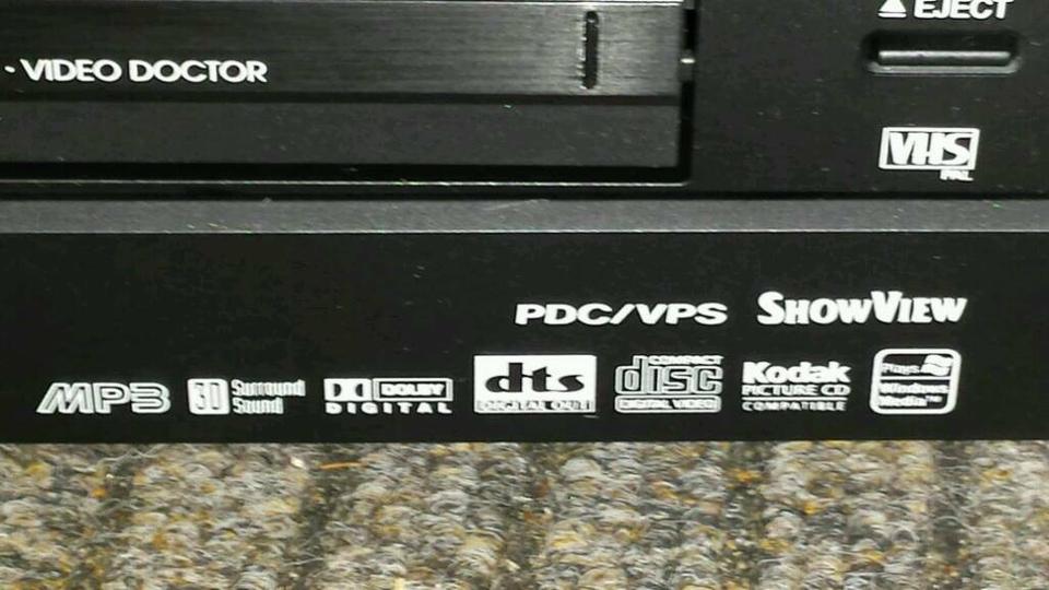 LG DVD Player/Videocassetten-Recorder DVS 7905B