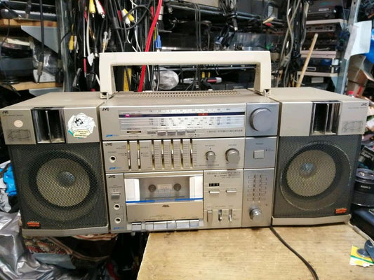 JVC PC-R11L, Receiver/Radio-Cassetten-Recorder, etwas DEFEKT!!!