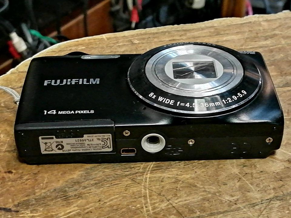 FUJIFILM JZ110 Digital Camera FinePix, Digital-Kamera mit Zubehör