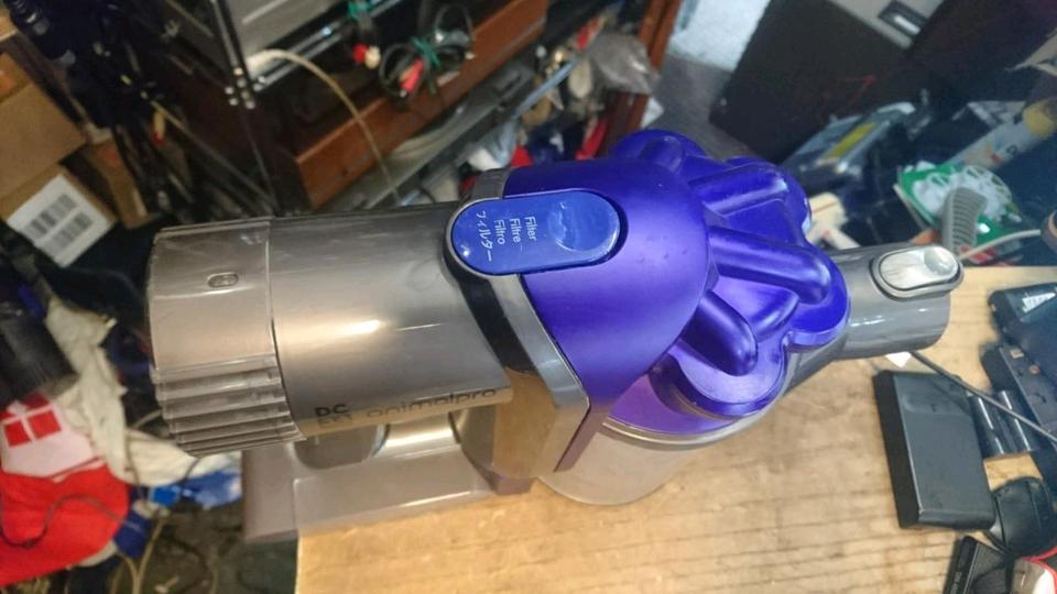 DYSON DC34 animalpro, Akku-Staubsauger mit NEUEN Akku, Zubehör!!