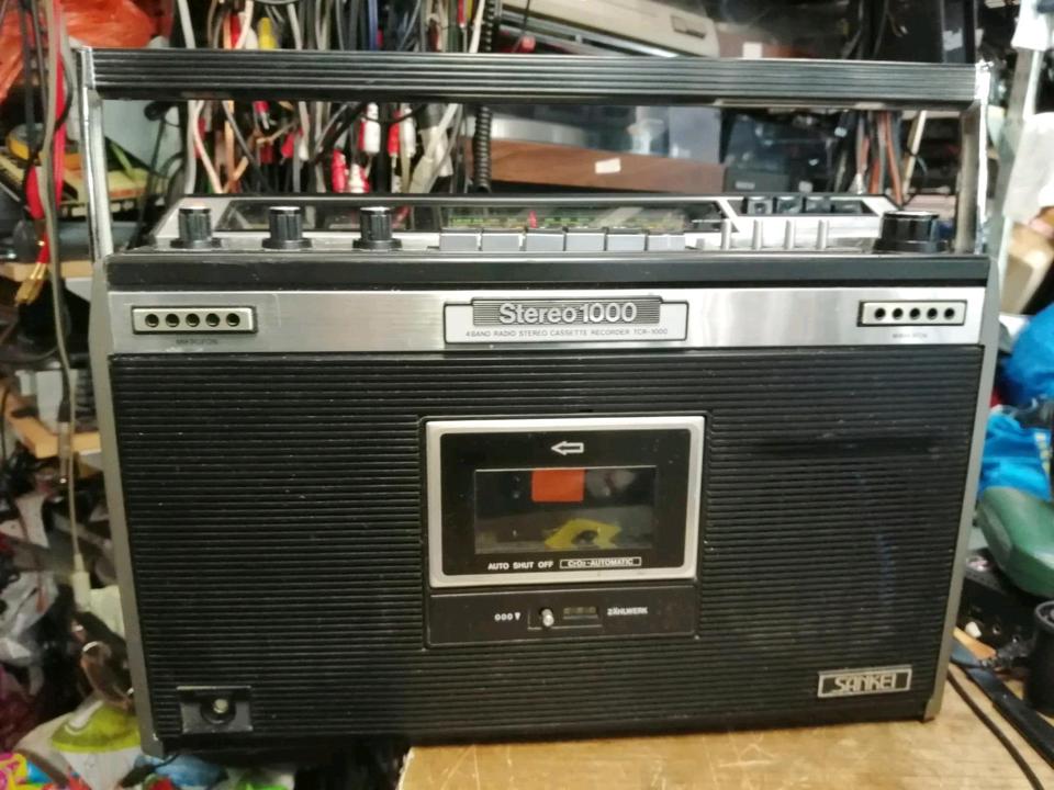 SANKEI TCR-1000V,Radio-Cassetten-Recorder, etwas DEFEKT!!