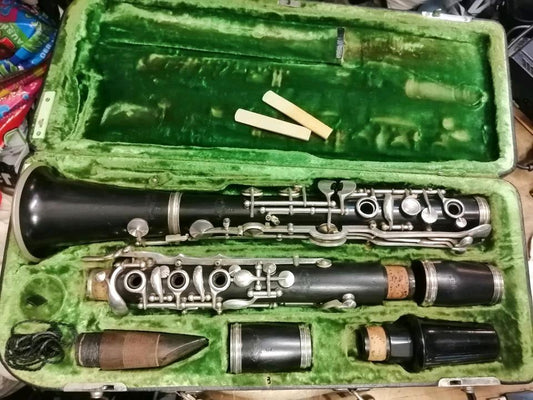 KLARINETTE B SCHÜLLER Mark Neukirchen, mit Original-Koffer!!