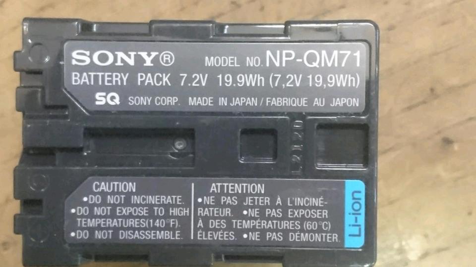 SONY DCR-TRV60E, MiniDV-Videocamera mit Zubehör!!