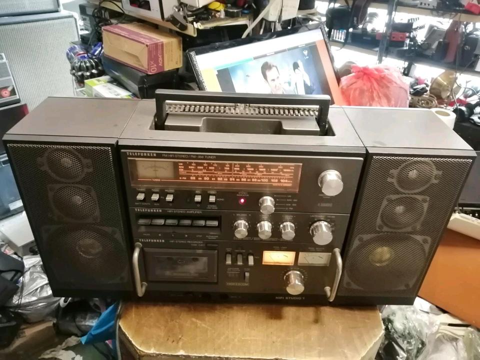 TELEFUNKEN HIFI Studio 1, Radio-Cassetten-Recorder