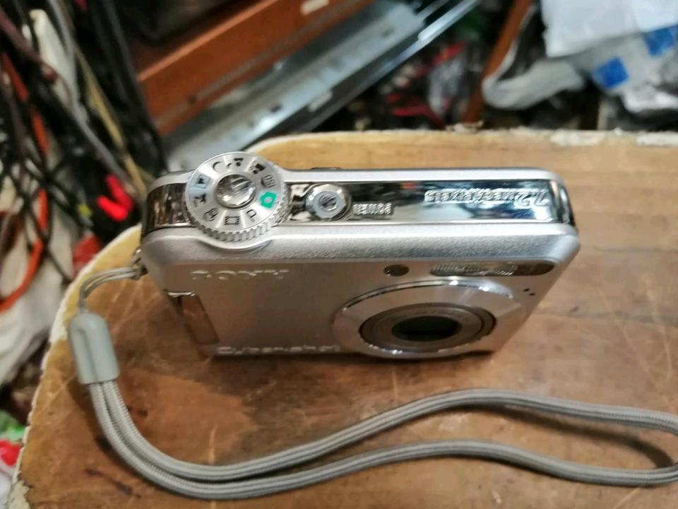 SONY DSC-S700, Digital-Kamera, OHNE Speicherkarte!!