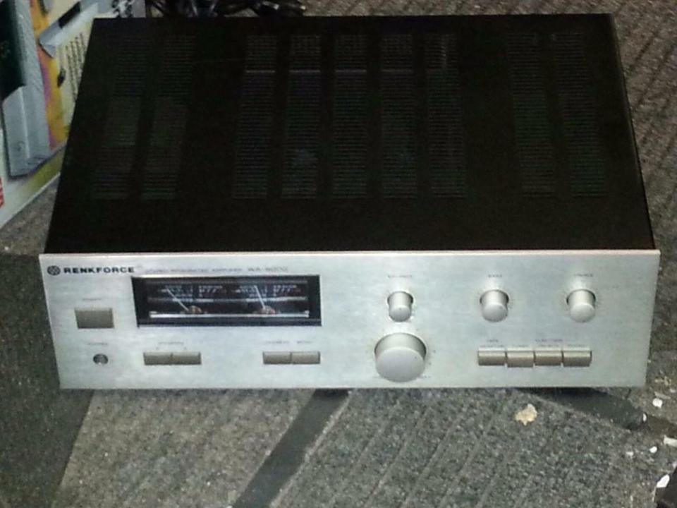 RENKFORCE WA-8000; Integrated Amplifier, etwas DEFEKT!!