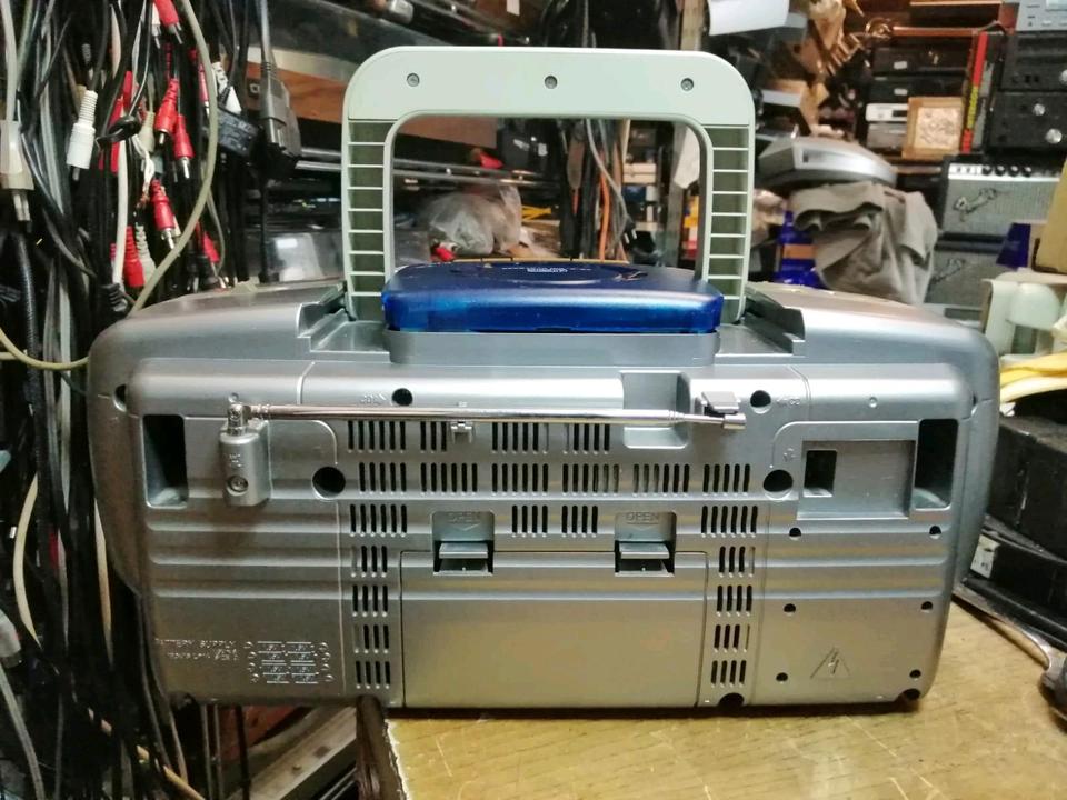 AIWA CSD-A1MPEZ, Radio-Cassetten-Recorder mit CD, etwas DEFEKT!!