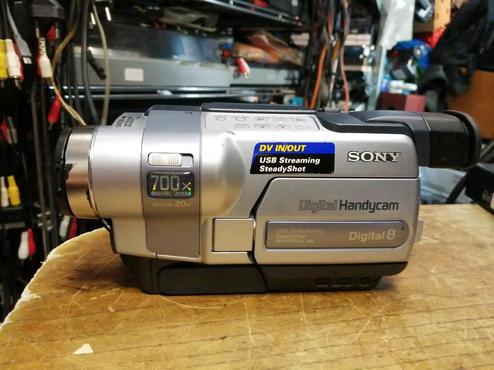 SONY DCR-TRV250E Videocamera Digital 8,guter Zustand!!!