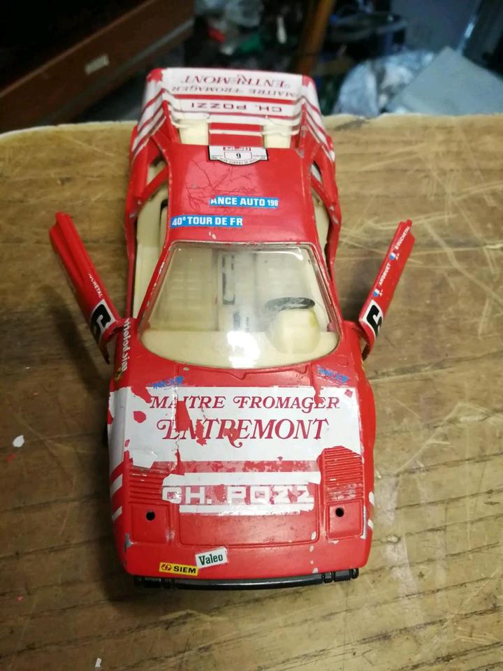4 FERRARI Metall-Modell Autos, Metall, guter Zustand!