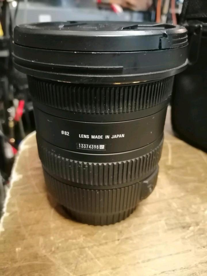 SIGMA EX 10-20 mm F3. 5 DC HSM für CANON EOS. Objektiv!!