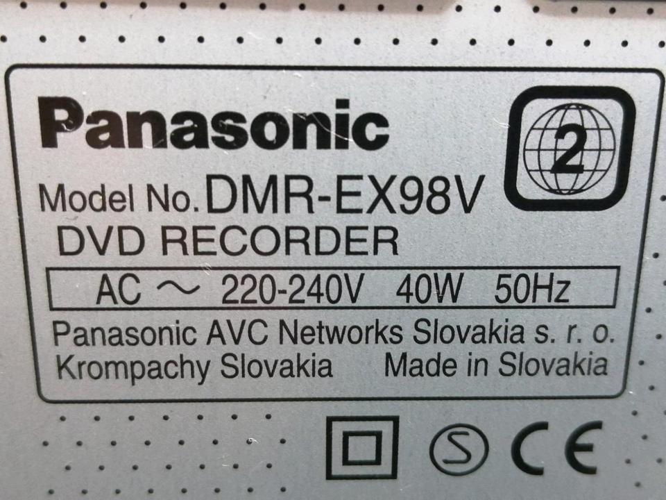 AnzeigePANASONIC DMR-EX98V, DVD-VHS-HDD-Recorder, 250 GB, guter Zustand!