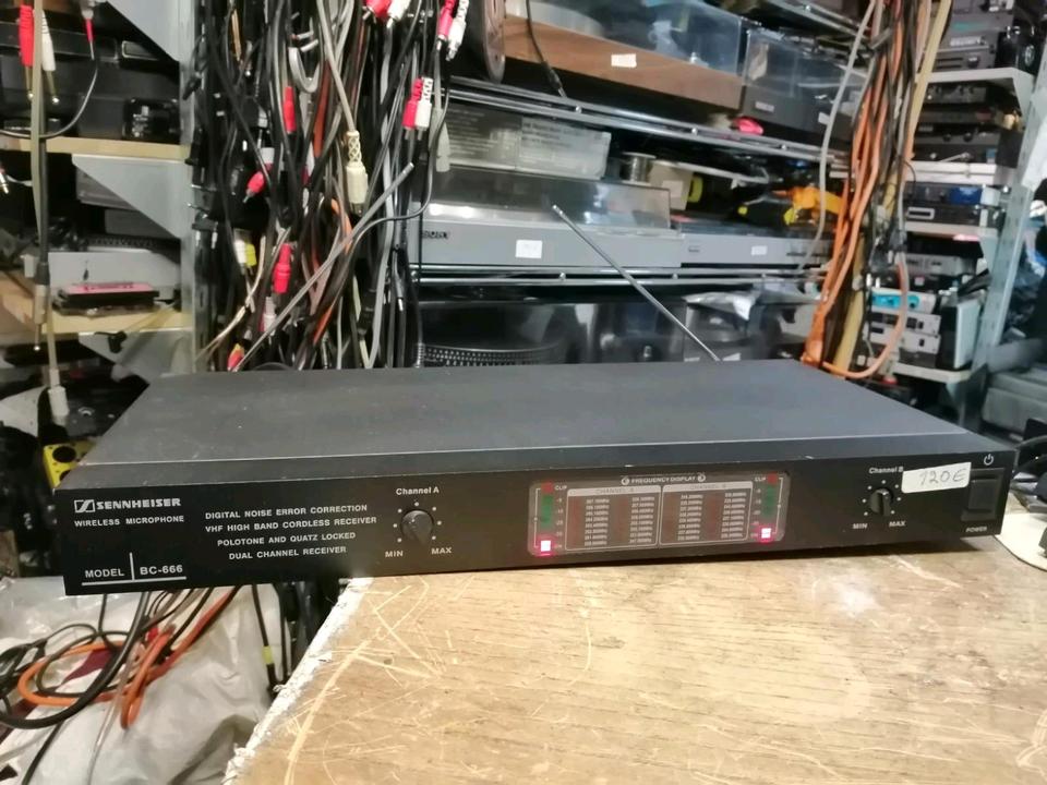 SENNHEISER BC-666, wireless Sender, OHNE Mikrofon, guter Zustand!