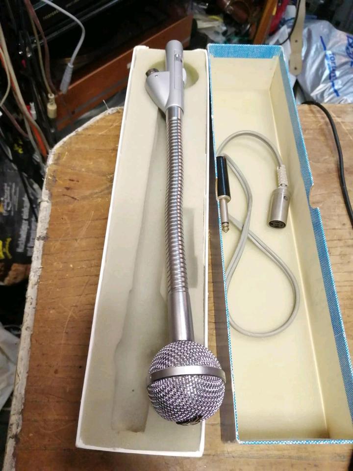 SENNHEISER MD408, dynamisches Mikrofon, Originalkarton und Kabel!