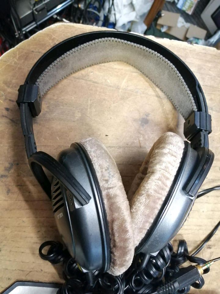 Beyerdynamic DT-931, Kopfhörer, rechte Seite etwas leise!!