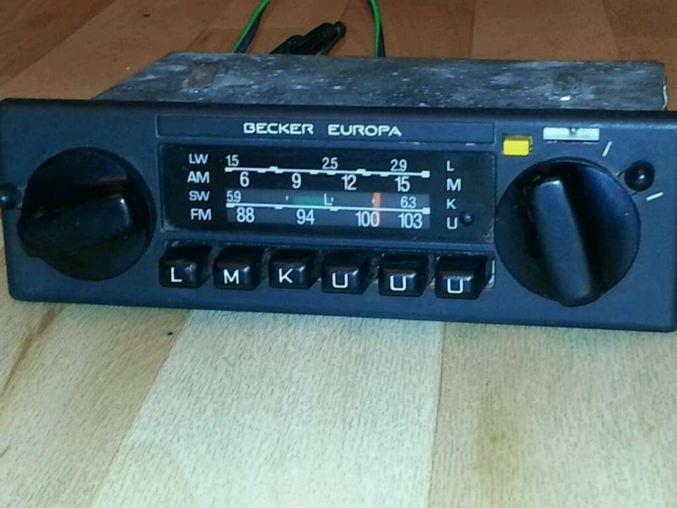 DECKER Europa Model-Nr: 598; Auto-Radio