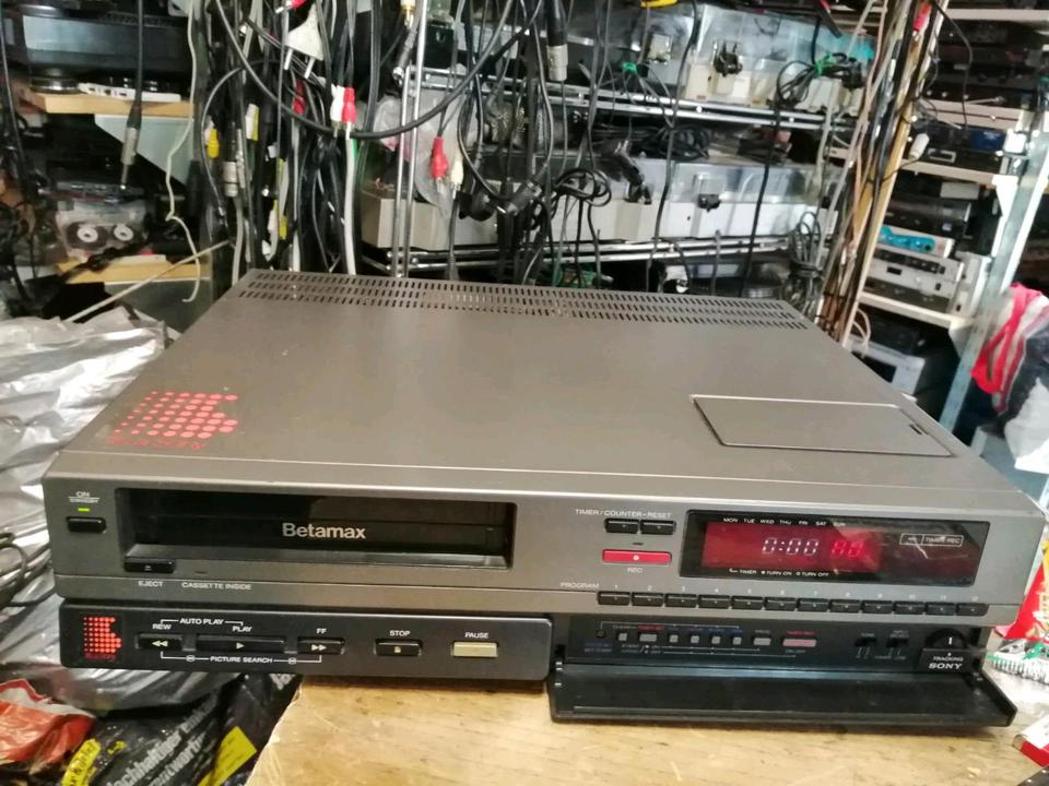 SONY BETAMAX SL-C24 PS, Videorecorder, etwas DEFEKT!!!