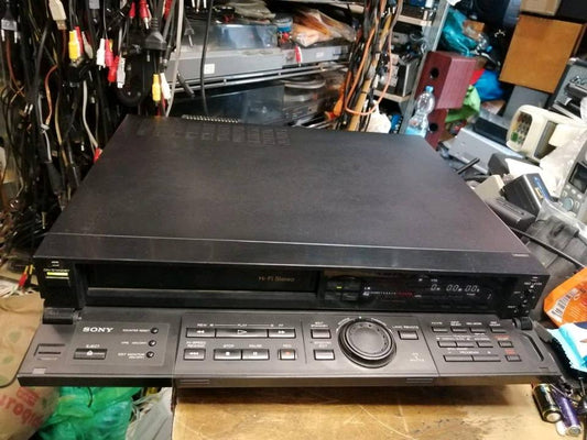 SONY SLV-825VC, Videocassettenrecorder, DEFEKT!!