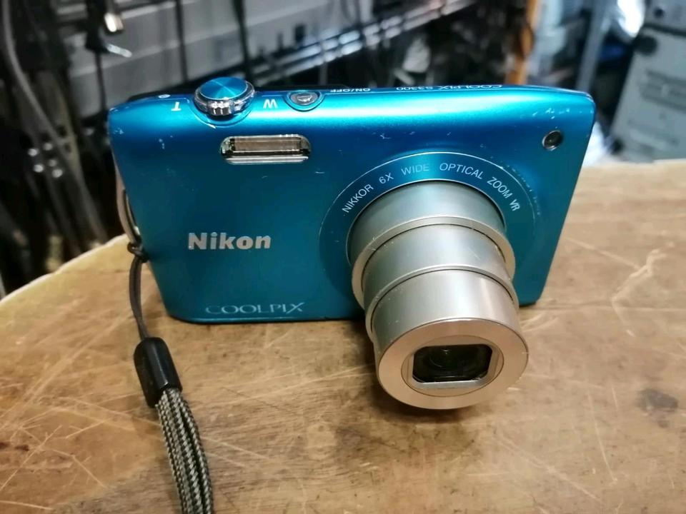 NIKON COOLPIX S3300, Digital-Kamera mit Zubehör,!!