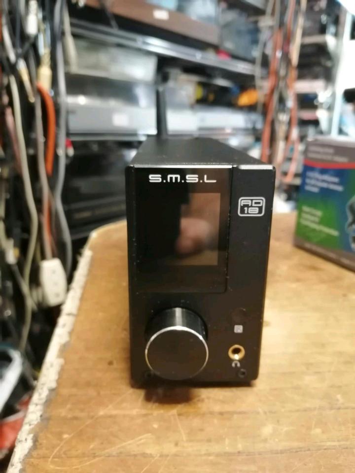 S.M.S.L. AD18, Bluetooth Digital Verstärker mit Universal-Adapter