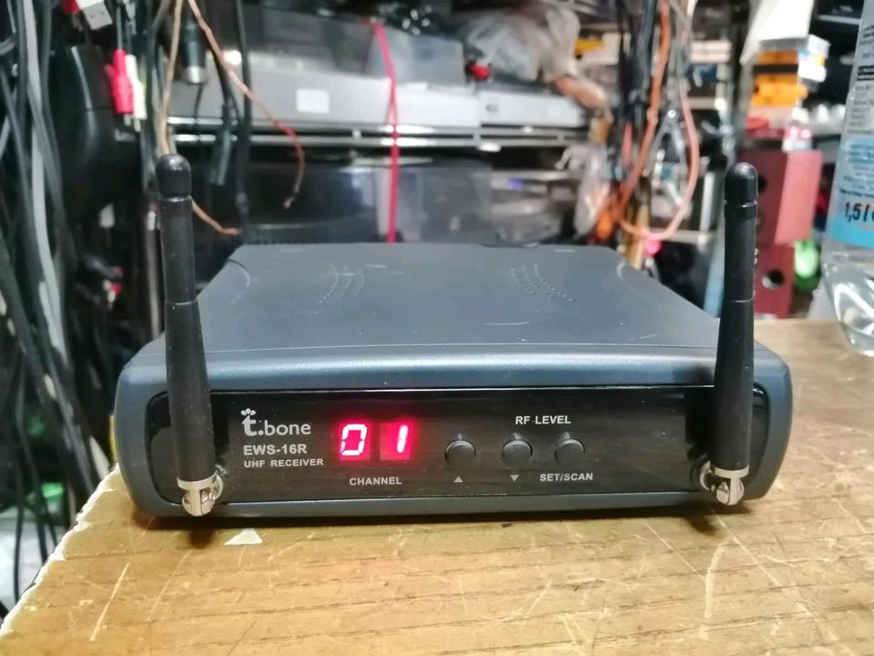 T . BONE DS16R UHF-Receiver mit Universal-Adapter!!!