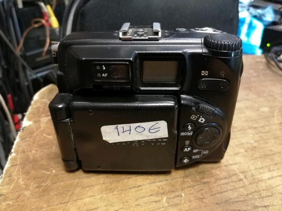 NIKON COOLPIX 5000, Digital-Kamera mit Zubehör!!