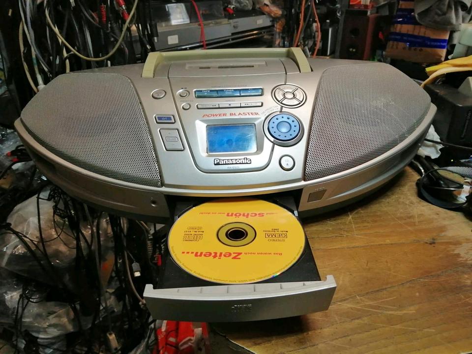 PANASONIC RX-ES25, Radio-Cassetten-Recorder mit CD, etwas DEFEKT!