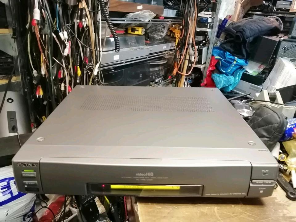 SONY EV-C2000EV P, Videorecorder Hi8, guter Zustand!!