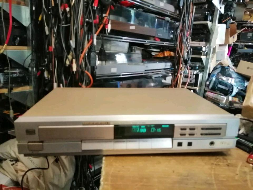 MARANTZ CD-65DX, CD-Player OHNE Fernbedienung, etwas DEFEKT!!