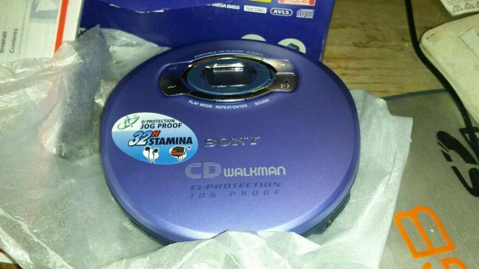 SONY D-EJ 611 CD-Walkman; NEU & OVP, Farbe: blau