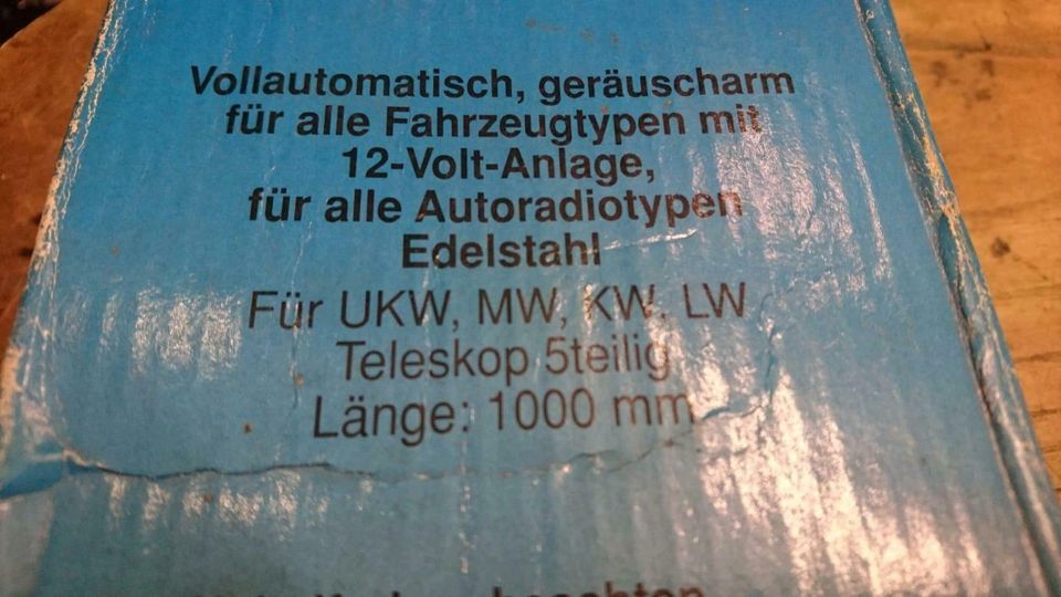 Vollautomtik Motor-Antenne, 12 Volt, NEU und originalverpackt!