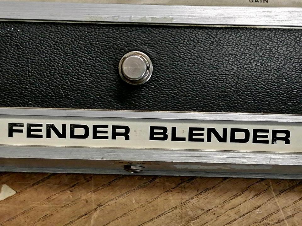 FENDER BLENDER 3 Knopf' 76, Effekt-Gerät OHNE Adapter!!!