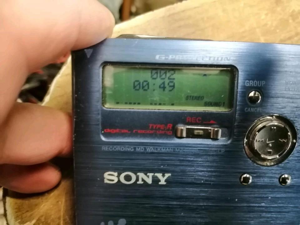 SONY MZ-R909, MD-Recorder + RM-MZR30MP Fernbedienung!