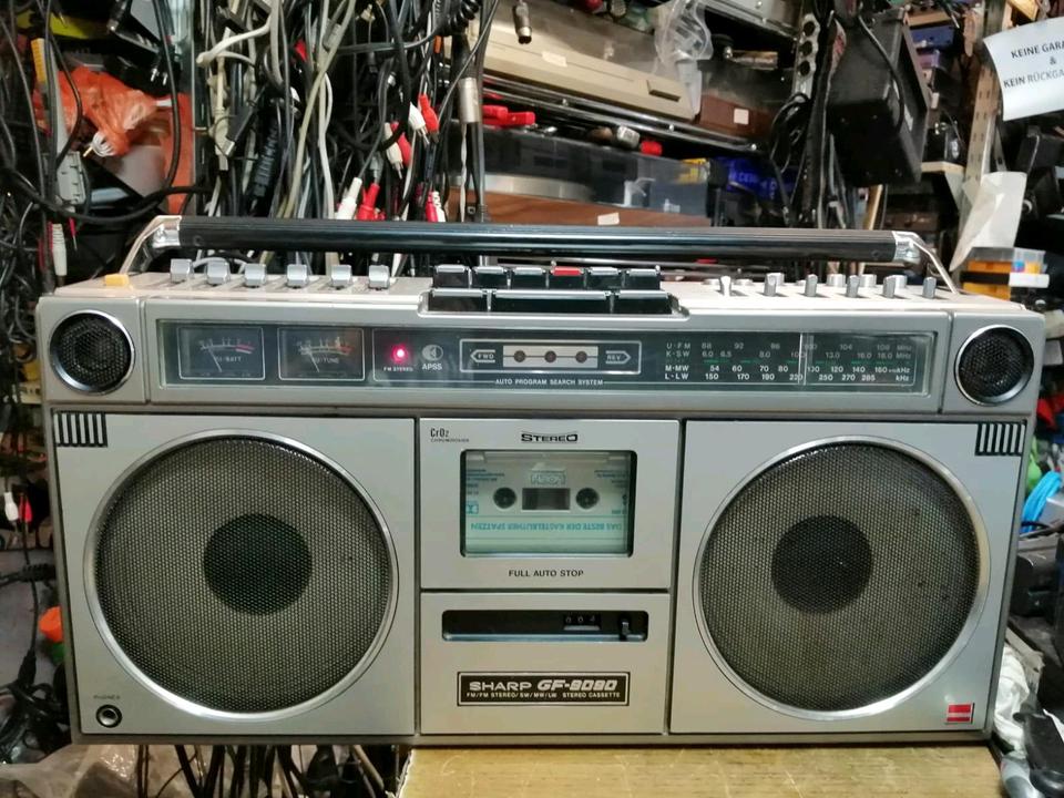 SHARP GF-9090H, Radio-Cassetten-Recorder, guter Zustand!!