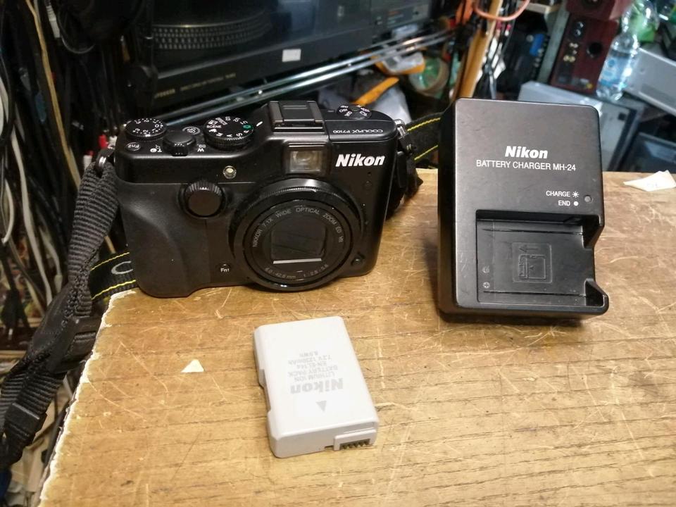 NIKON COOLPIX P7100, Digital-Kamera mit Zubehör!!