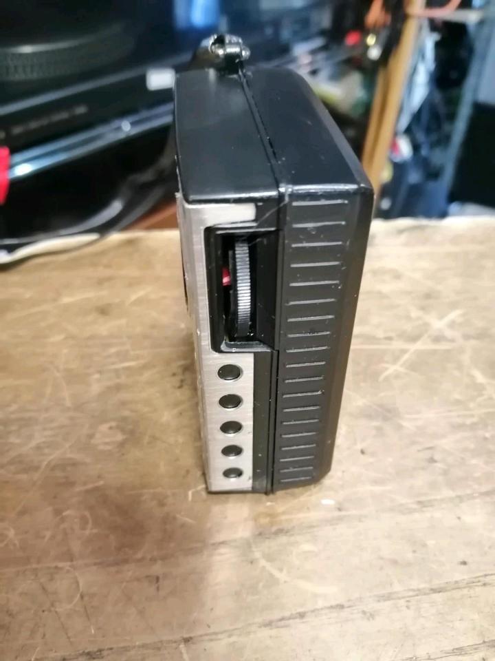 POCKET SUPER-MINI-SOUND FM, Transistorradio!!