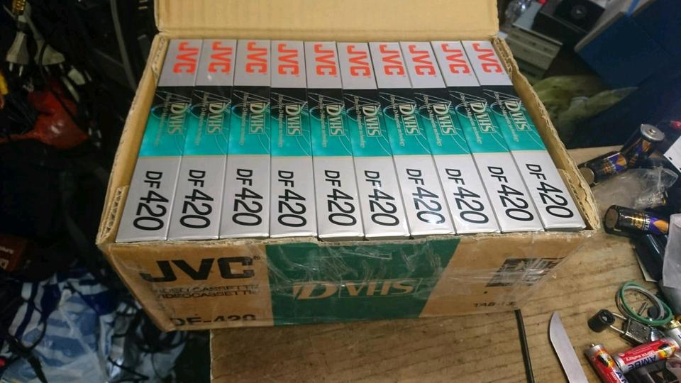 JVC DF-420 D-VHS Digital Videocassetten, 1 Karton/10 Stück - NEU!