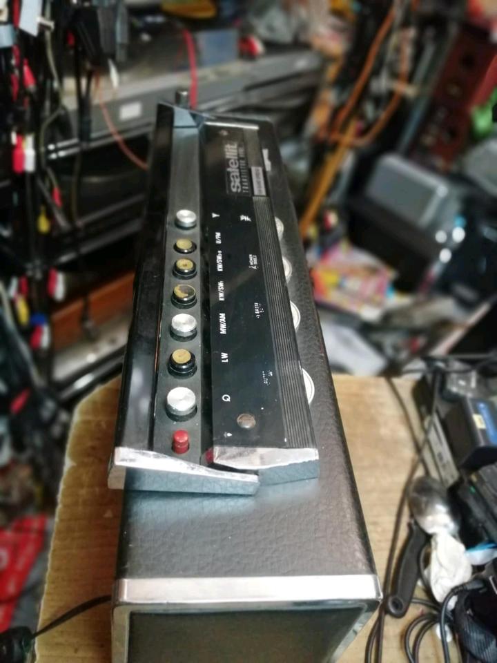 GRUNDIG Satellit Transistor 6001, Radio!!