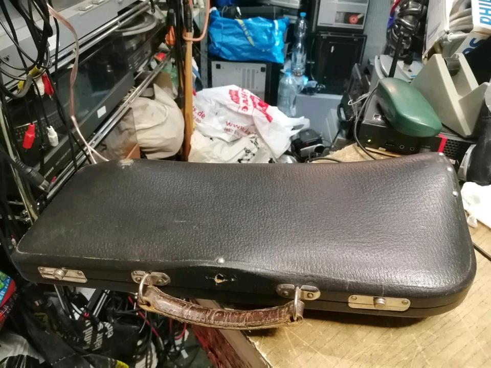 KLARINETTE B SCHÜLLER Mark Neukirchen, mit Original-Koffer!!