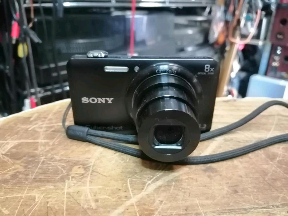 SONY DSC-WX80, Digital-Kamera mit Zubehör!!