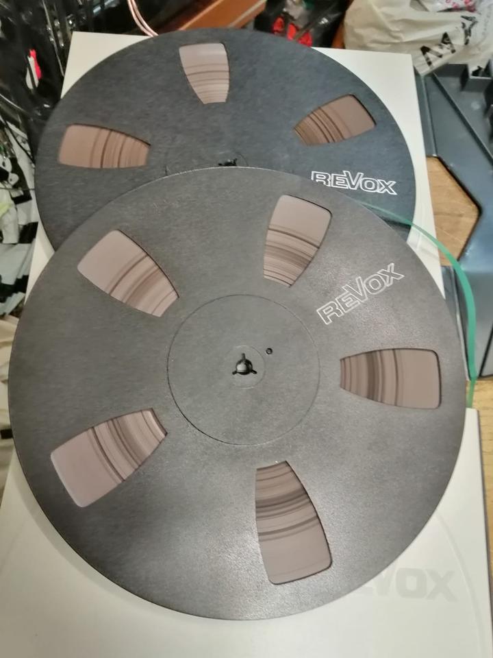 2 REVOX Spulen/Bänder, bespielt, guter Zustand!!