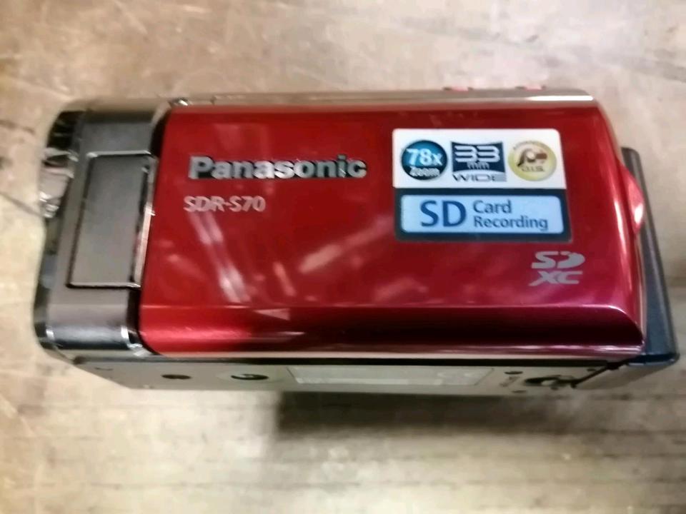 PANASONIC SDR-S70, Digital-Kamera OHNE Speicherkarte, mit Zubehö!